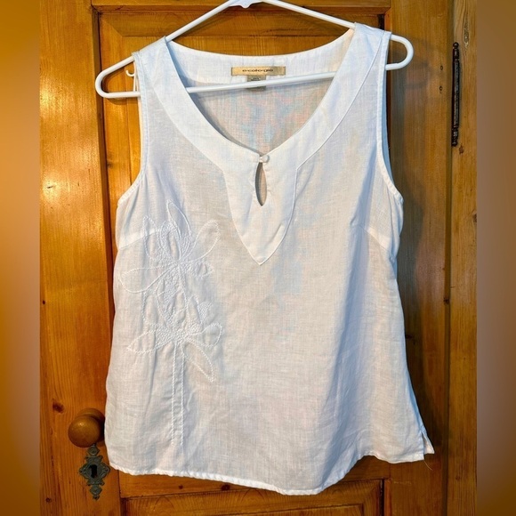 E•Col•o•gie 100% Linen Lightweight Embroidered Camisole Size Medium - Picture 1 of 12